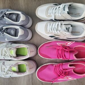 Reebok White Sneakers Sleek Design Casual Wear